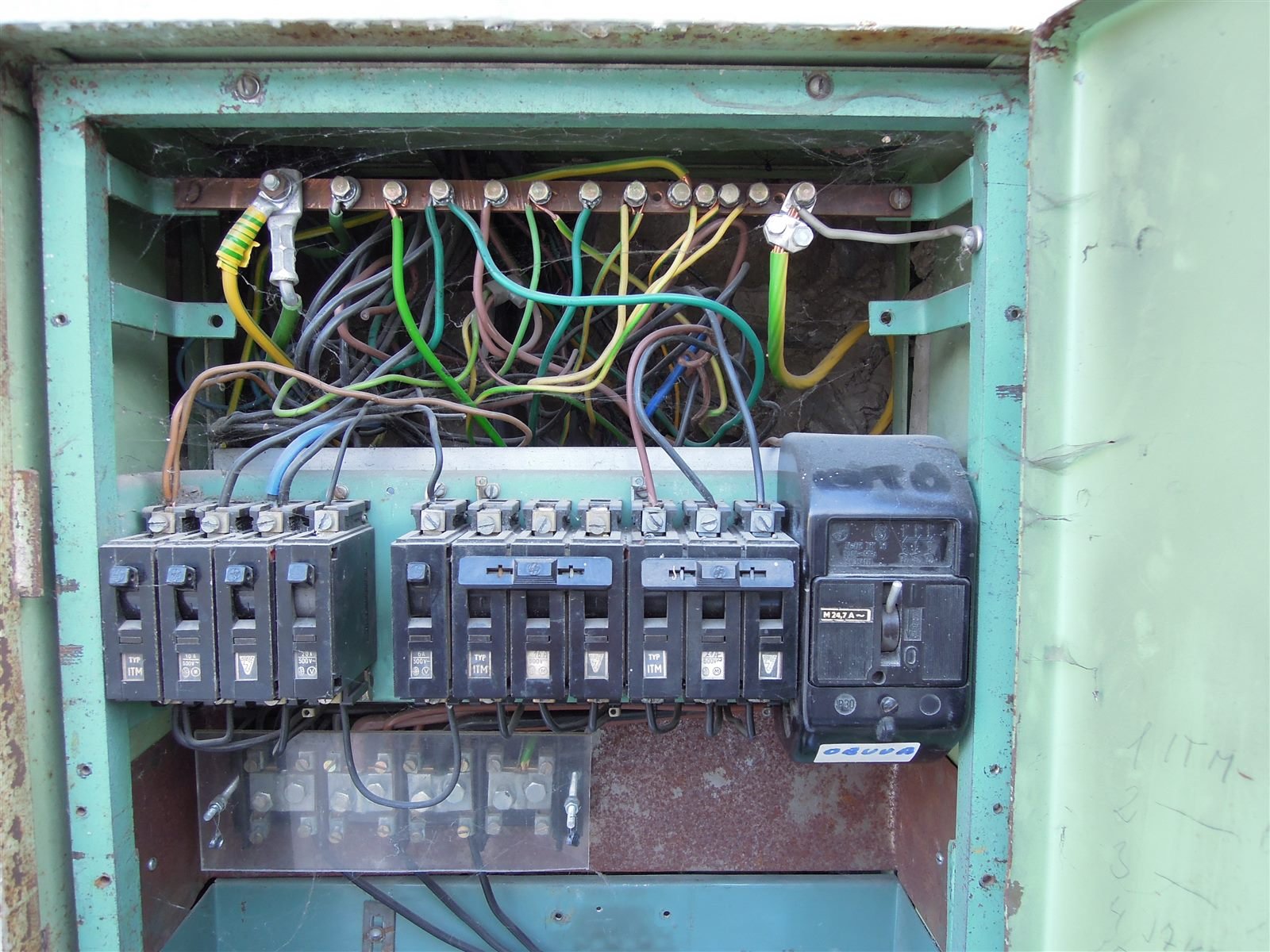 Electrical distribution board panel